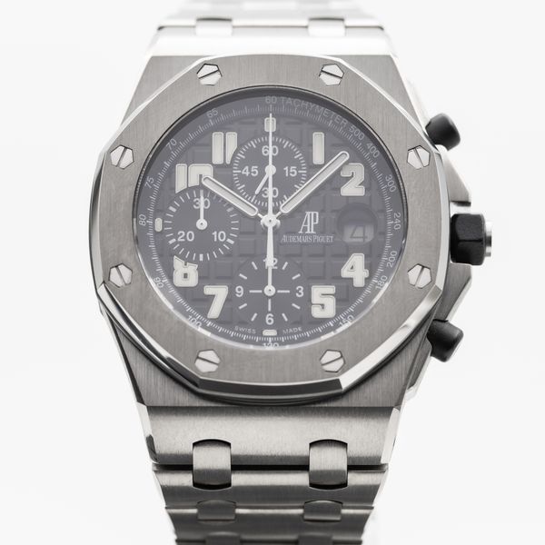 Audemars Piguet Royal Oak Offshore 25721TI.OO.1000TI.06.A